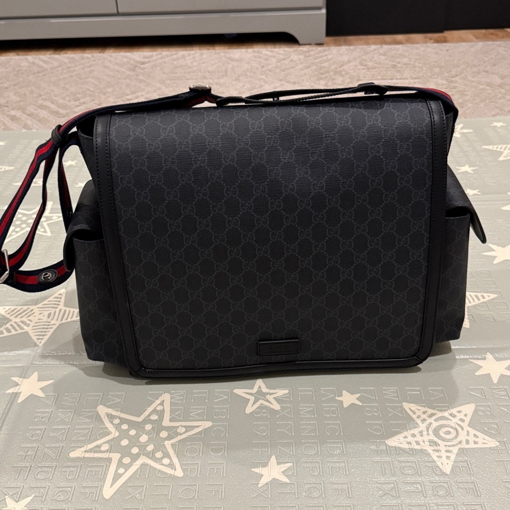GUCCI GG Supreme Monogram Web Leather Adjustable Messenger Diaper Bag Black Red